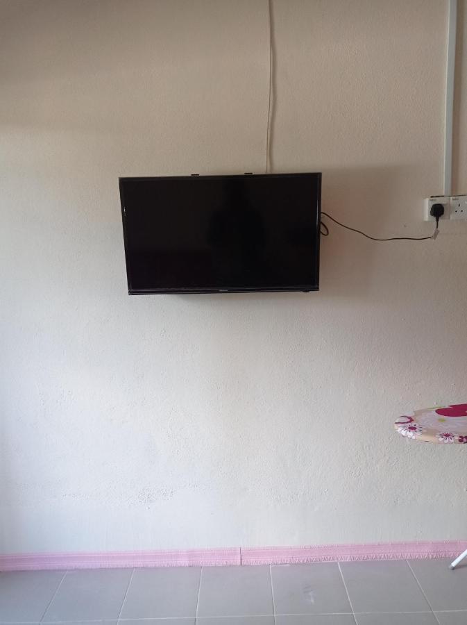 Bonda Guesthouse III Paka Екстер'єр фото